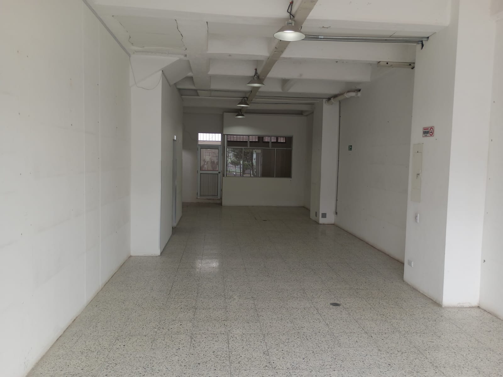 BODEGA COMERCIAL E INDUSTRIAL EN ARRIENDO, RICAURTE