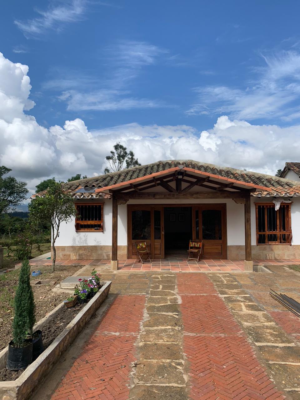 ARRIENDO CASA CAMPESTRE VEREDA SABANA -VILLA DE LEYVA -