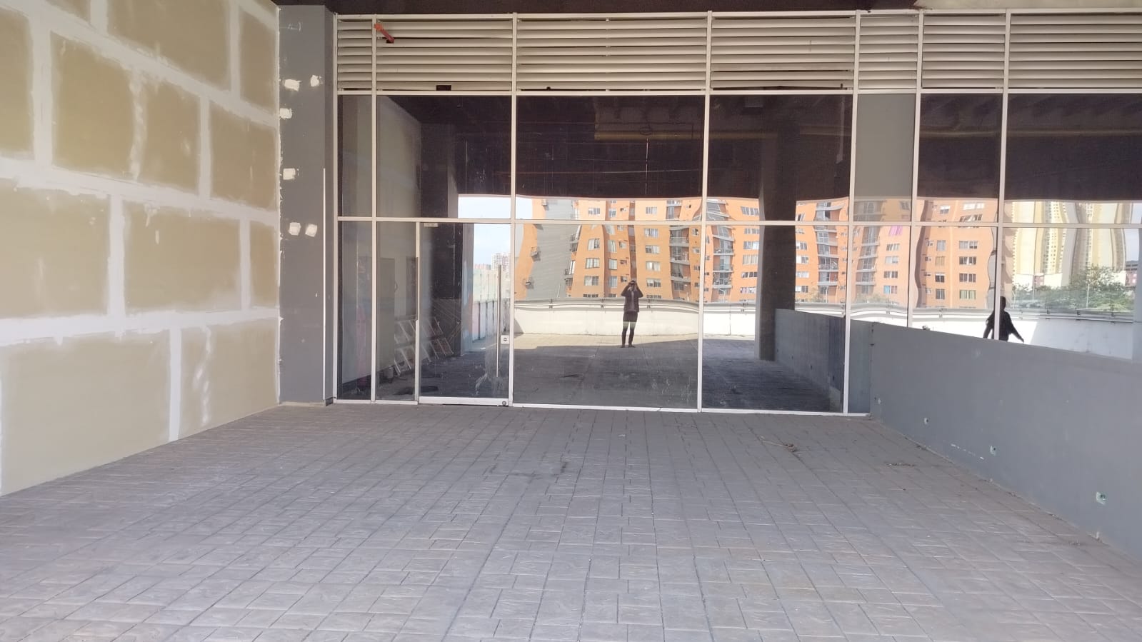 ARRIENDO APTO DUPLEX EXT. AMOBLADO PANORAMICA ROSALES -5-