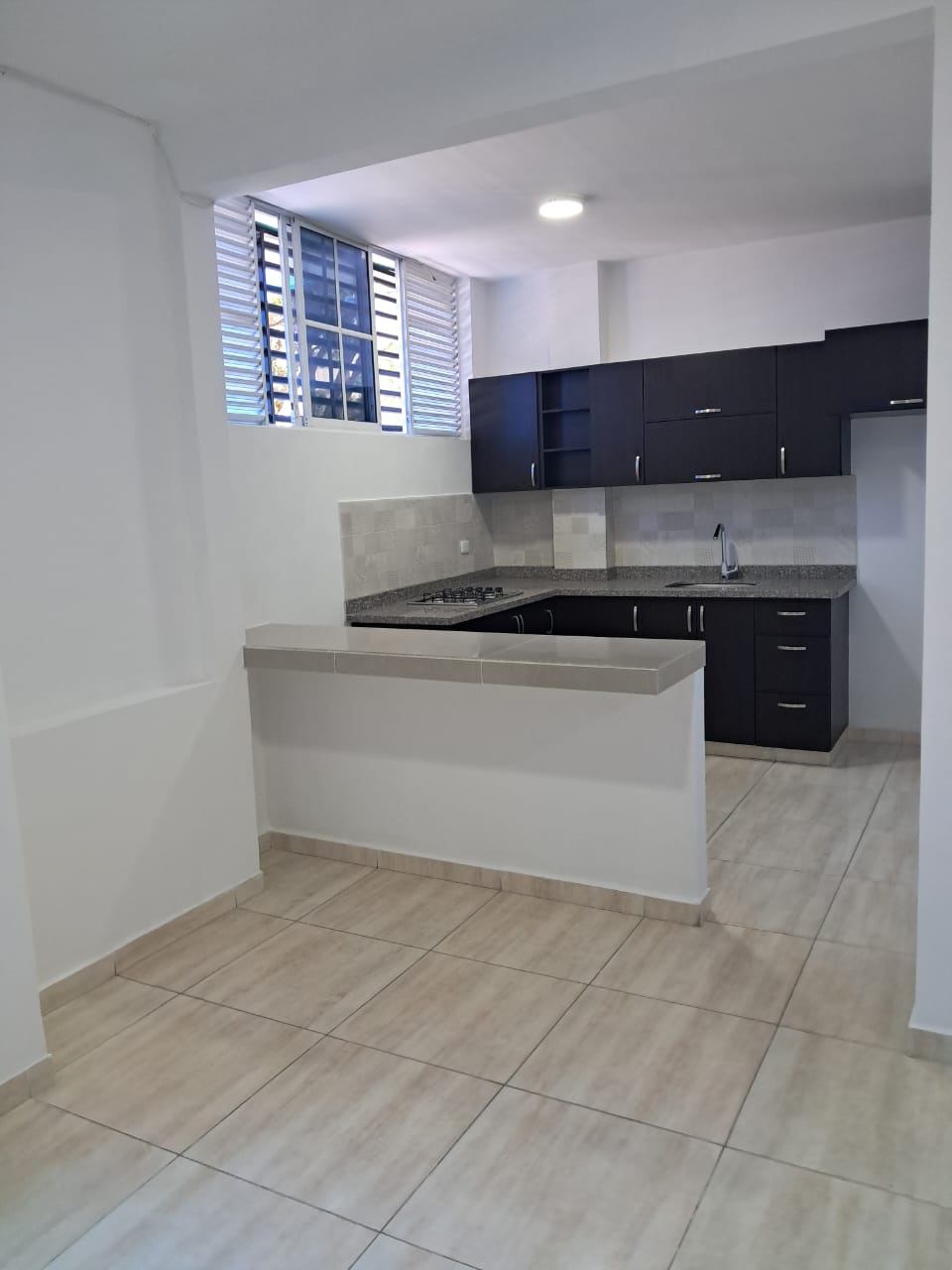 APARTAMENTO EN RENTA CALI SUR GRAN LIMONAR 4P S/A 1PARQ