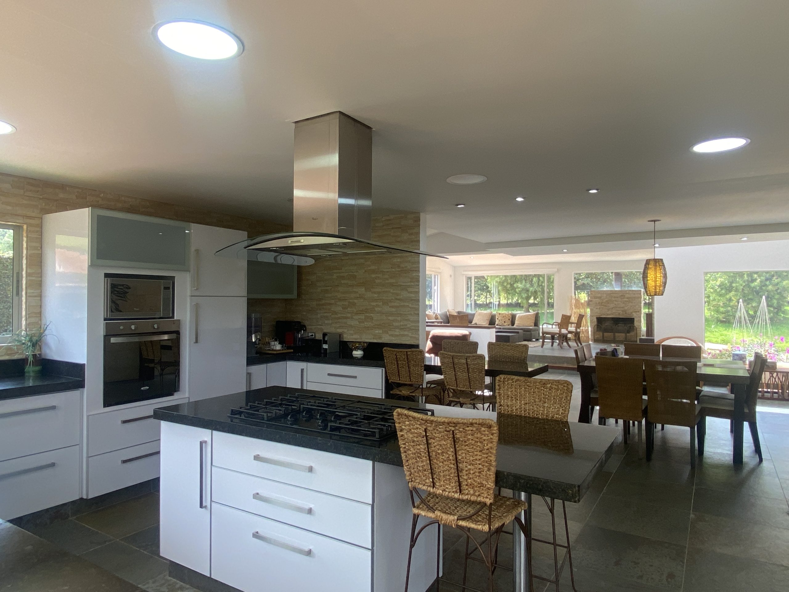 Venta y/o arriendo casa campestre 356m2 en un solo nivel más altillo