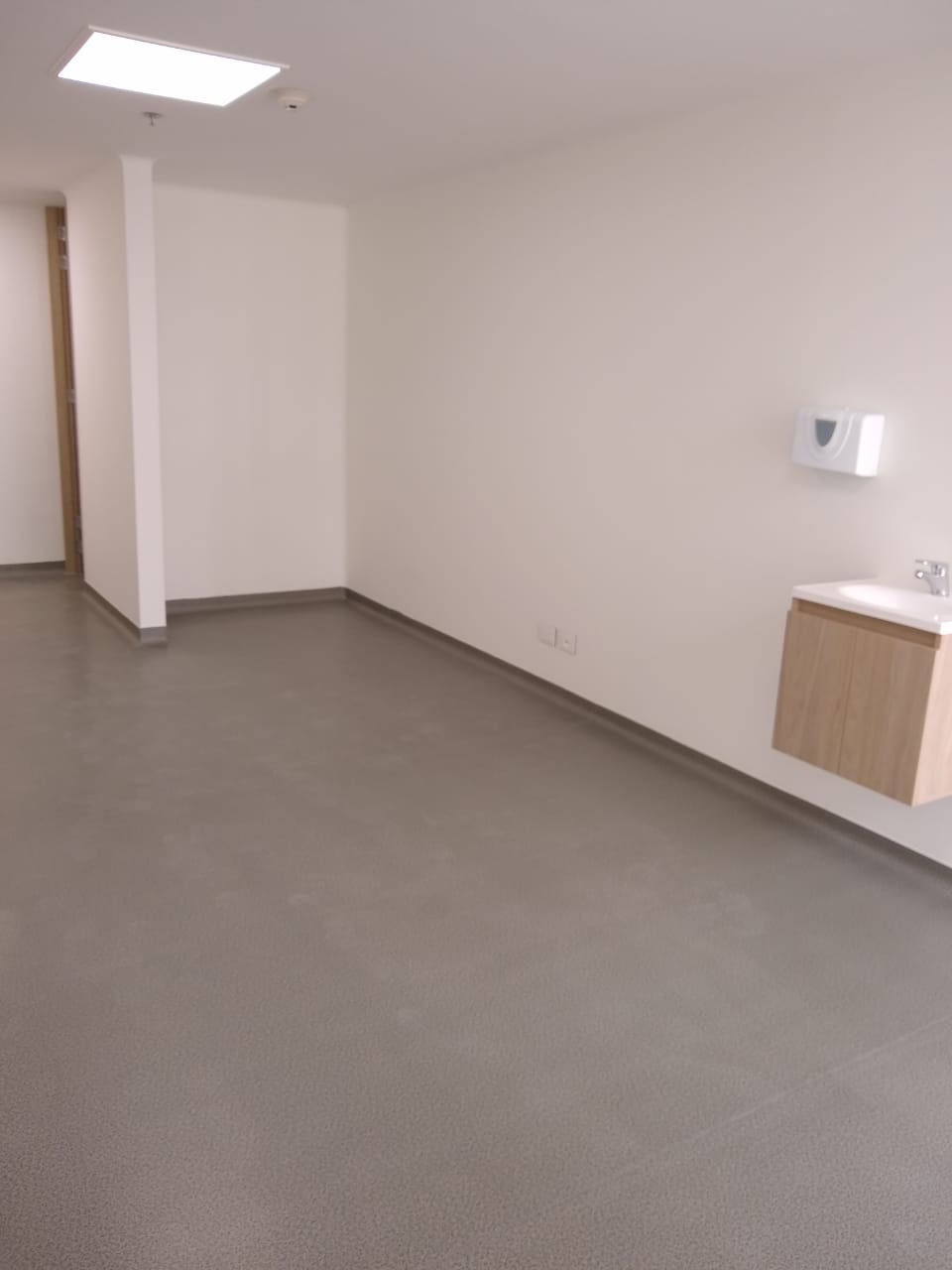 CONSULTORIO EN ARRIENDO EN MANIZALES | ARRIENDOS MANIZALES 12 83931820200810033813.jpg