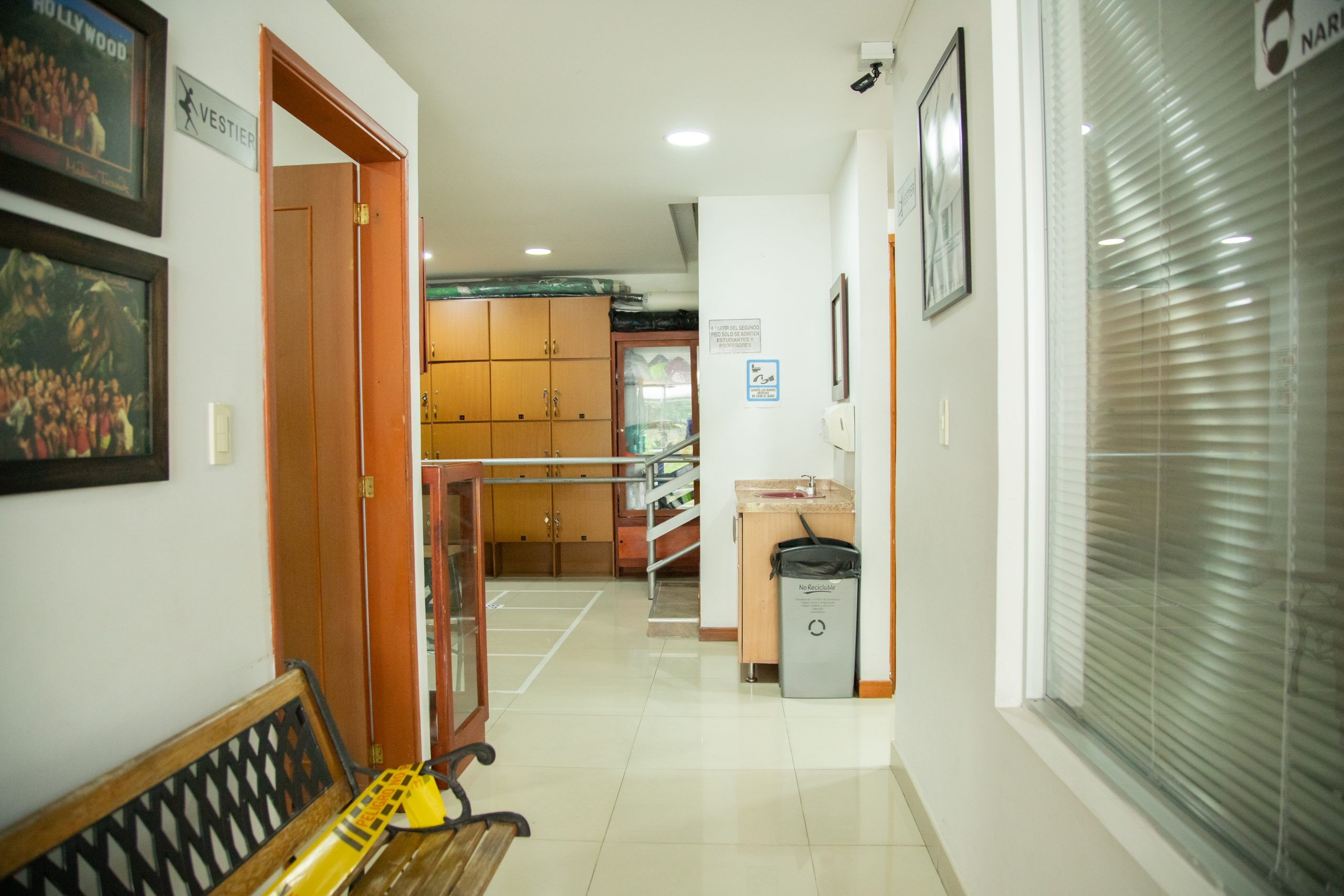 ALQUILER DE OFICINAS - EDIFICIO EN PALERMO, MANIZALES 18 83931920201120050241.jpg