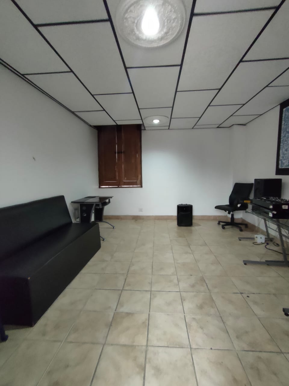 Se Alquila Local en el centro Manizales 7 8393220200829092119.jpg