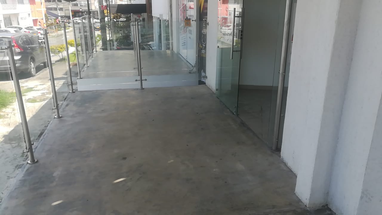 Se Alquila Oficina Av Alberto Mendoza Manizales
