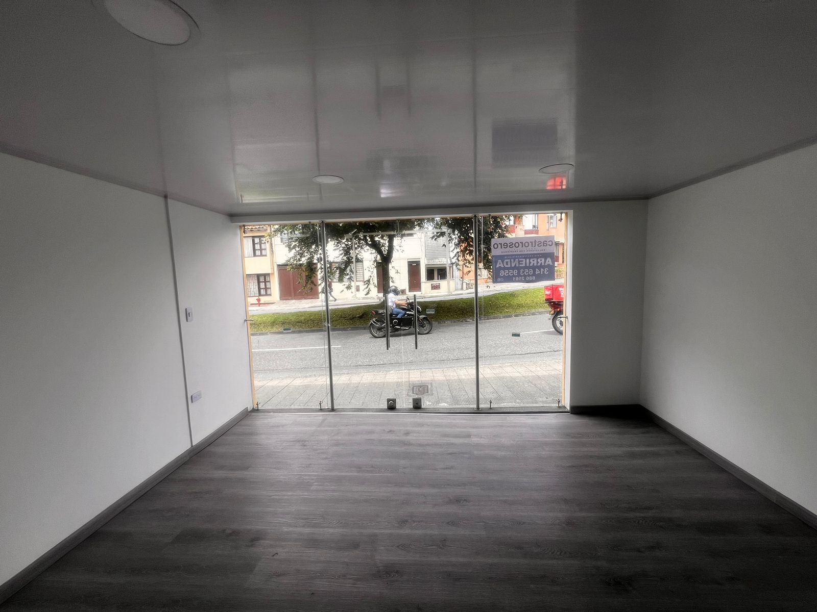 APARTAMENTO EN ARRIENDO EN AV ALBERTO MENDOZA MANIZALES
