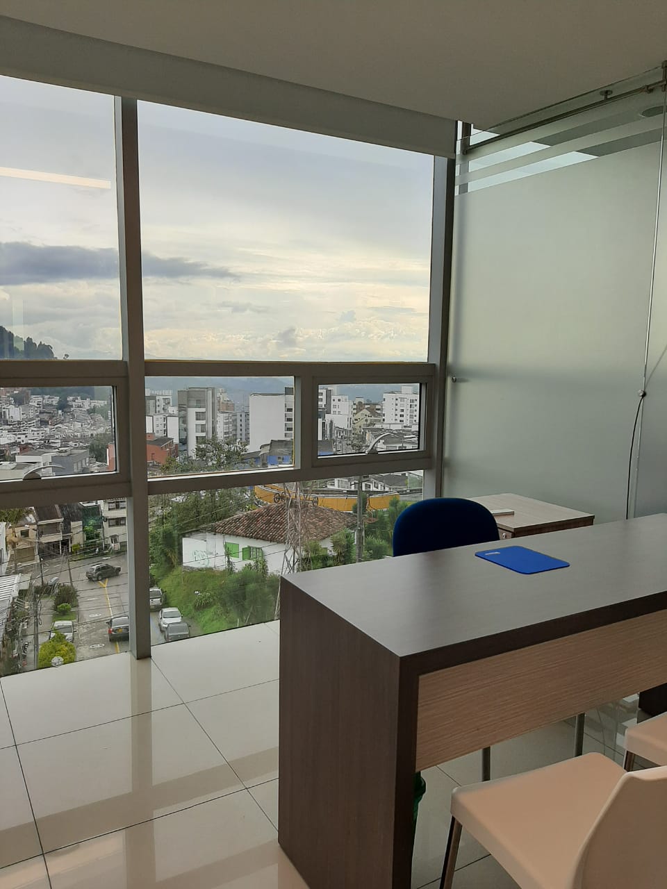 Se Alquila local en la Av Santander Manizales 7 8393820200727045819.jpg