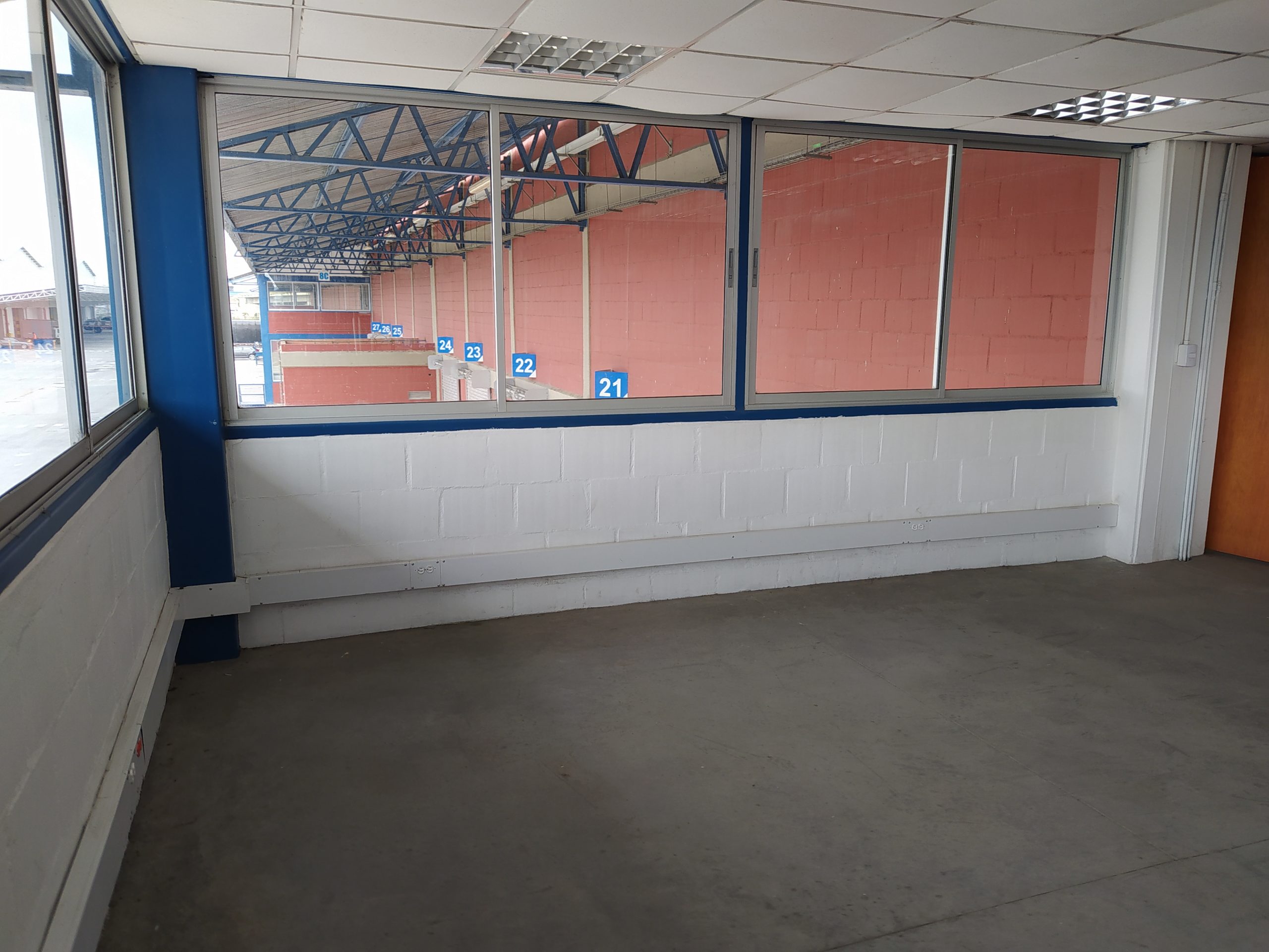 ARRIENDO BODEGA 2.218 M2 MADRID, CUND 5 MUELLES PARQUE INDUSTRIAL 9 1027401420230515100100.jpg