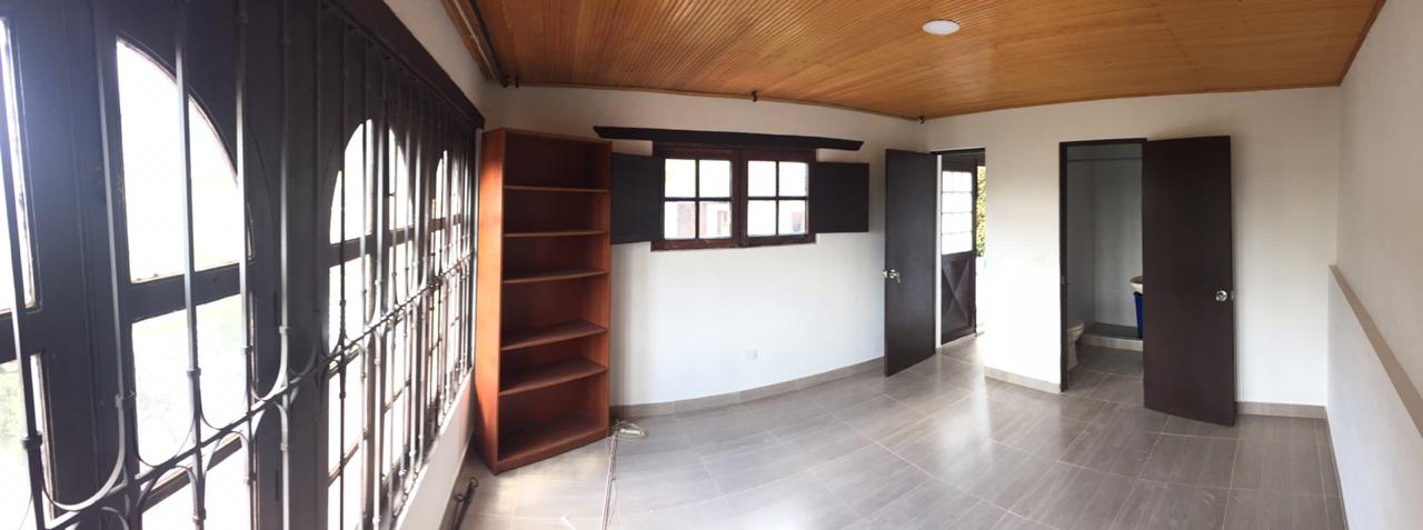 ARRIENDO CASA ESQUINERA EN SANTA JUANA DE LAS VILLAS