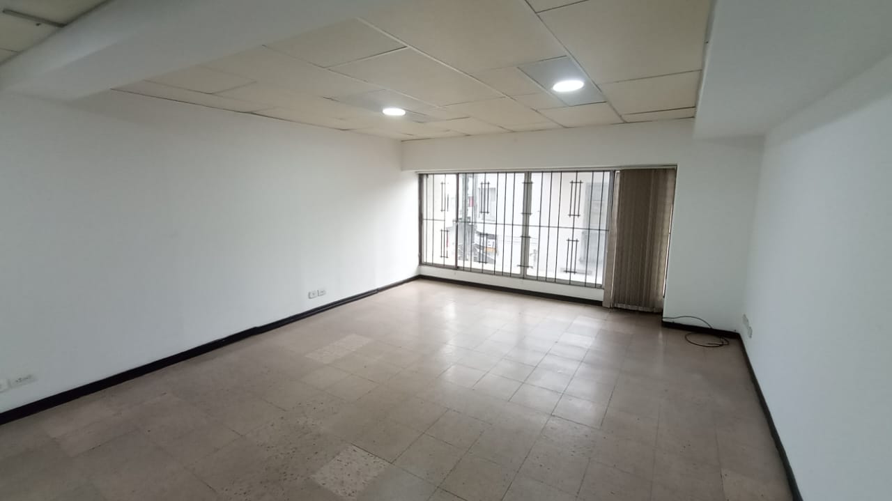ALQUILER OFICINA EN EL CENTRO, MANIZALES