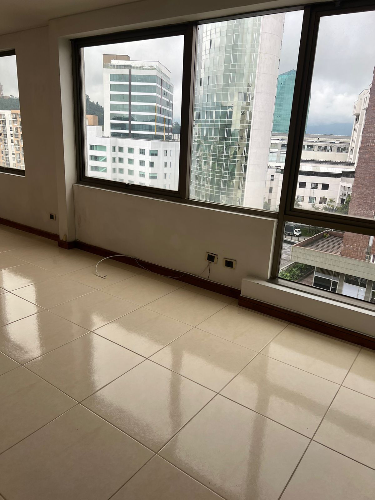 ARRIENDO LOCAL COMERCIAL EN EL CENTRO DE MANIZALES | ARRIENDOS