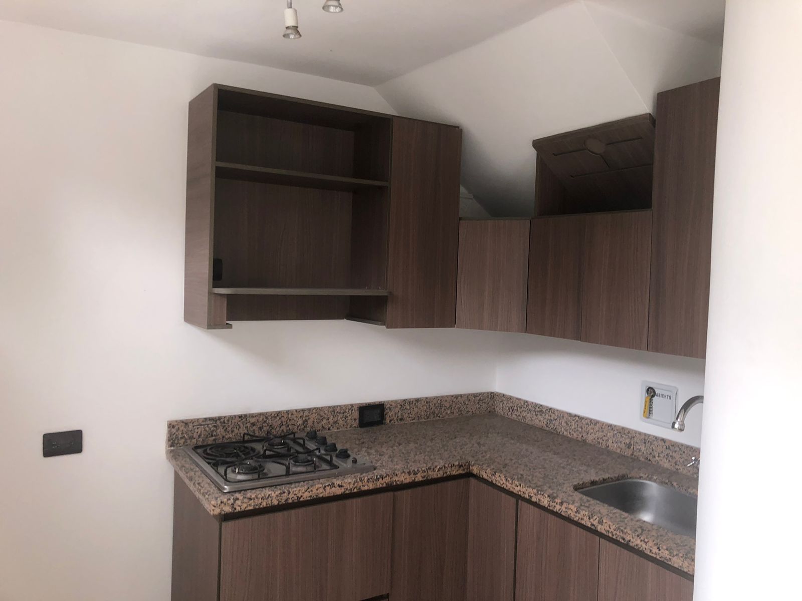 Arriendo Apartamento Estadio Suramericana Medellin, Antioquia 7 185661220240416044751.jpeg