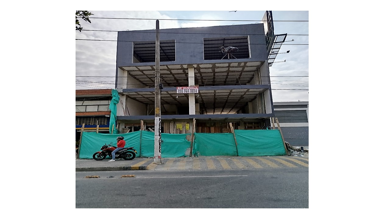 Local Comercial en Alquiler sobre la Avenida Roosevelt