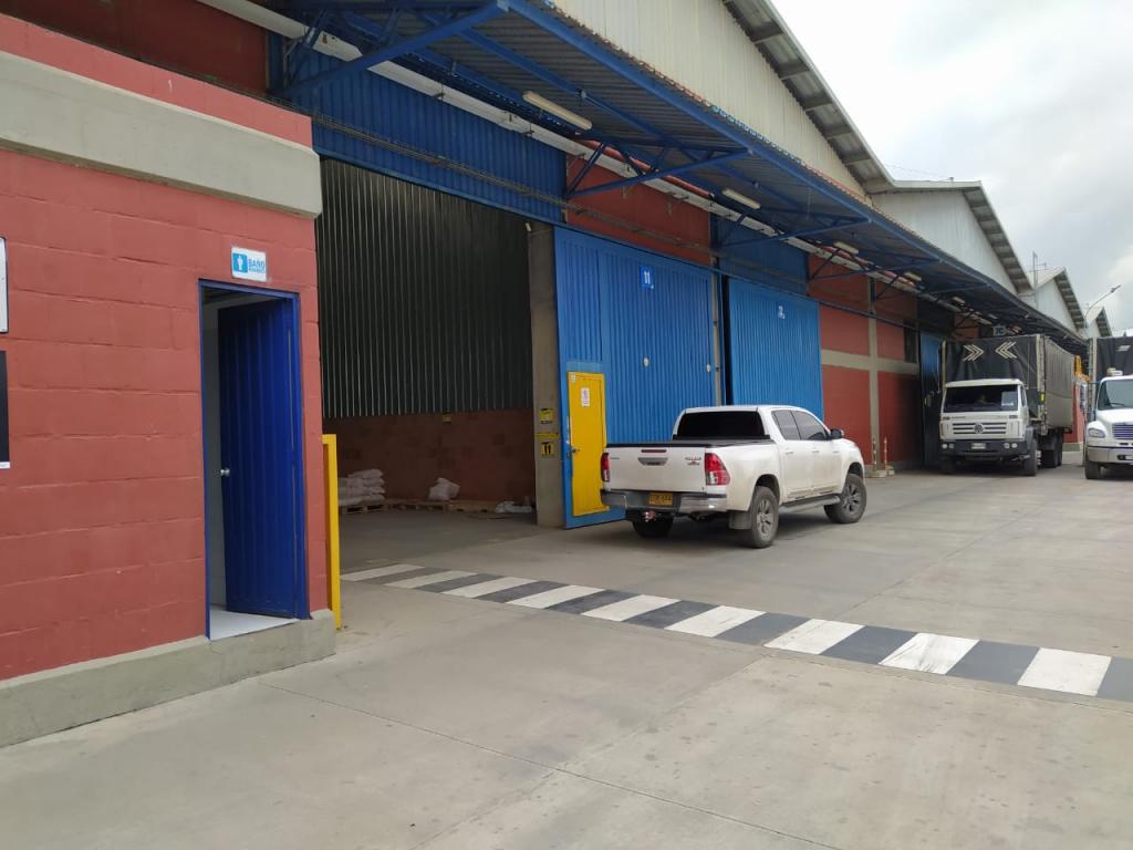 ARRIENDO BODEGA 687.5 M2 MADRID, CUND. PARQUE INDUSTRIAL 1 2022070346598125705351754.jpeg