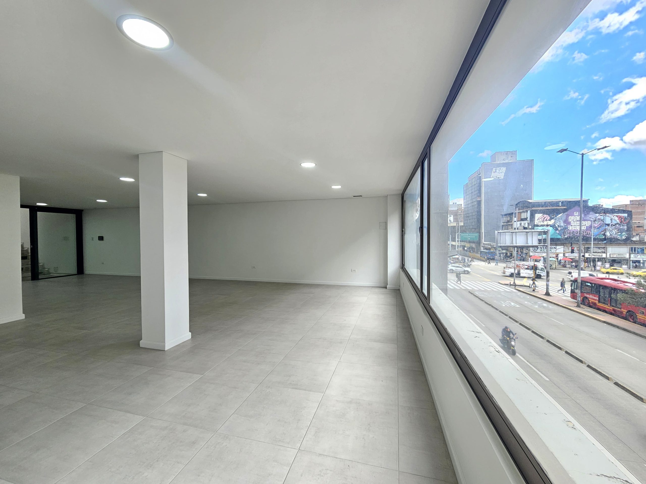 ARRIENDO MODERNO APTO DE 168M2 EN LA CAROLINA 168.61m2
