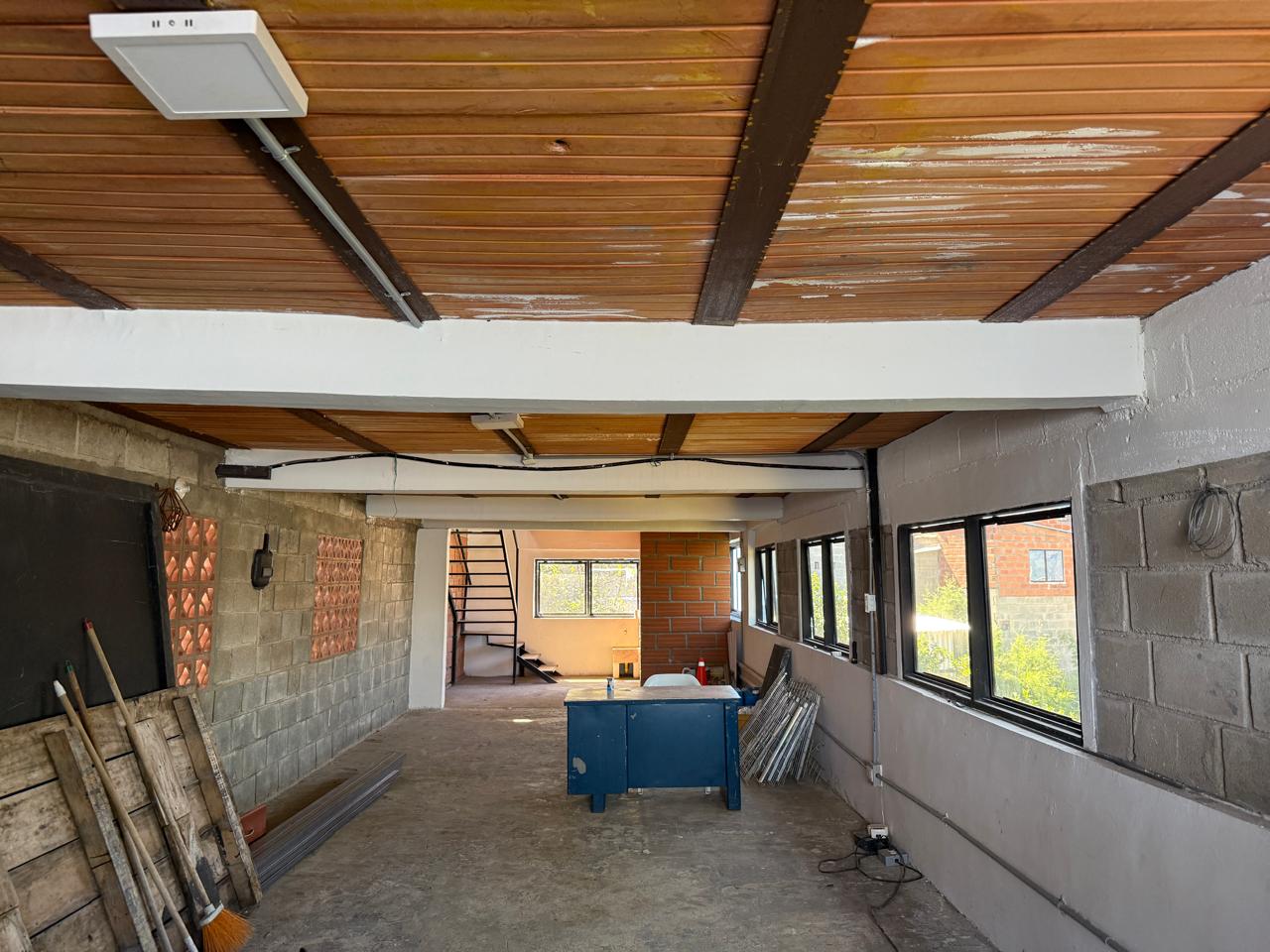 BODEGA LOGÍSTICA PARA ARRIENDO EN UNIDAD CERRADA, MEDELLIN