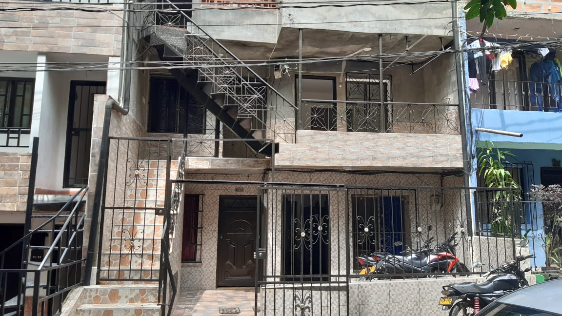 RENTO APARTAMENTO 3 HABITACIONES 152M2 EL POBLADO LOS BALSOS