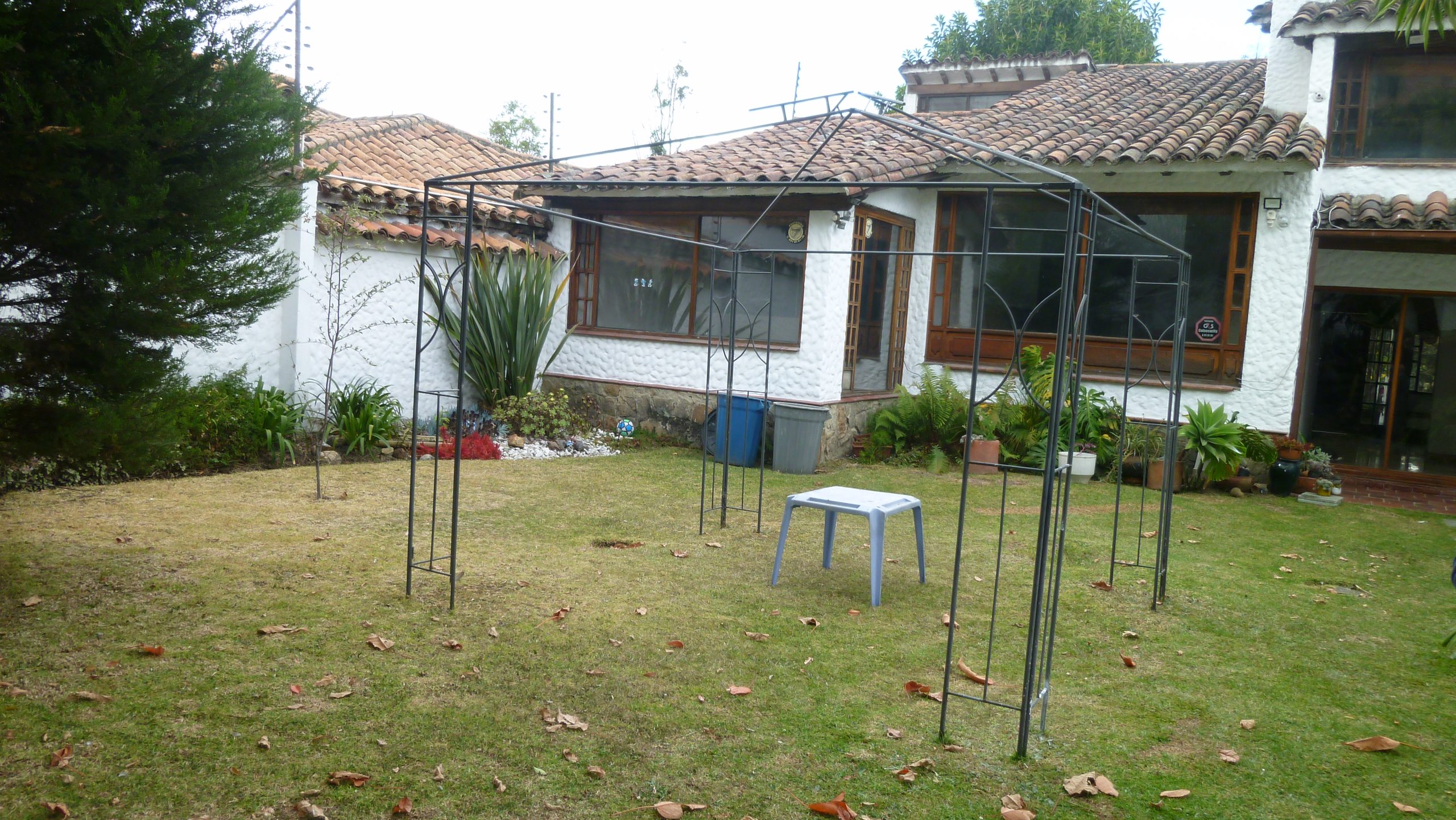 ARRIENDO OFICINAS EN 3 PISOS SANTA ANA OCCIDENTAL NORTE BOGOTÁ D.C