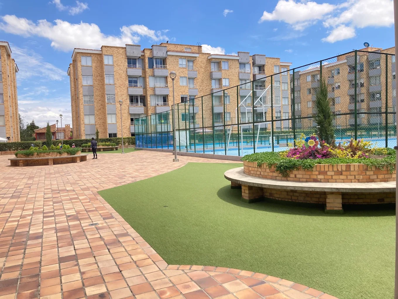 ARRIENDO APTO (4P) 60 M2 SENIOR SUITES CHIA | 475 |