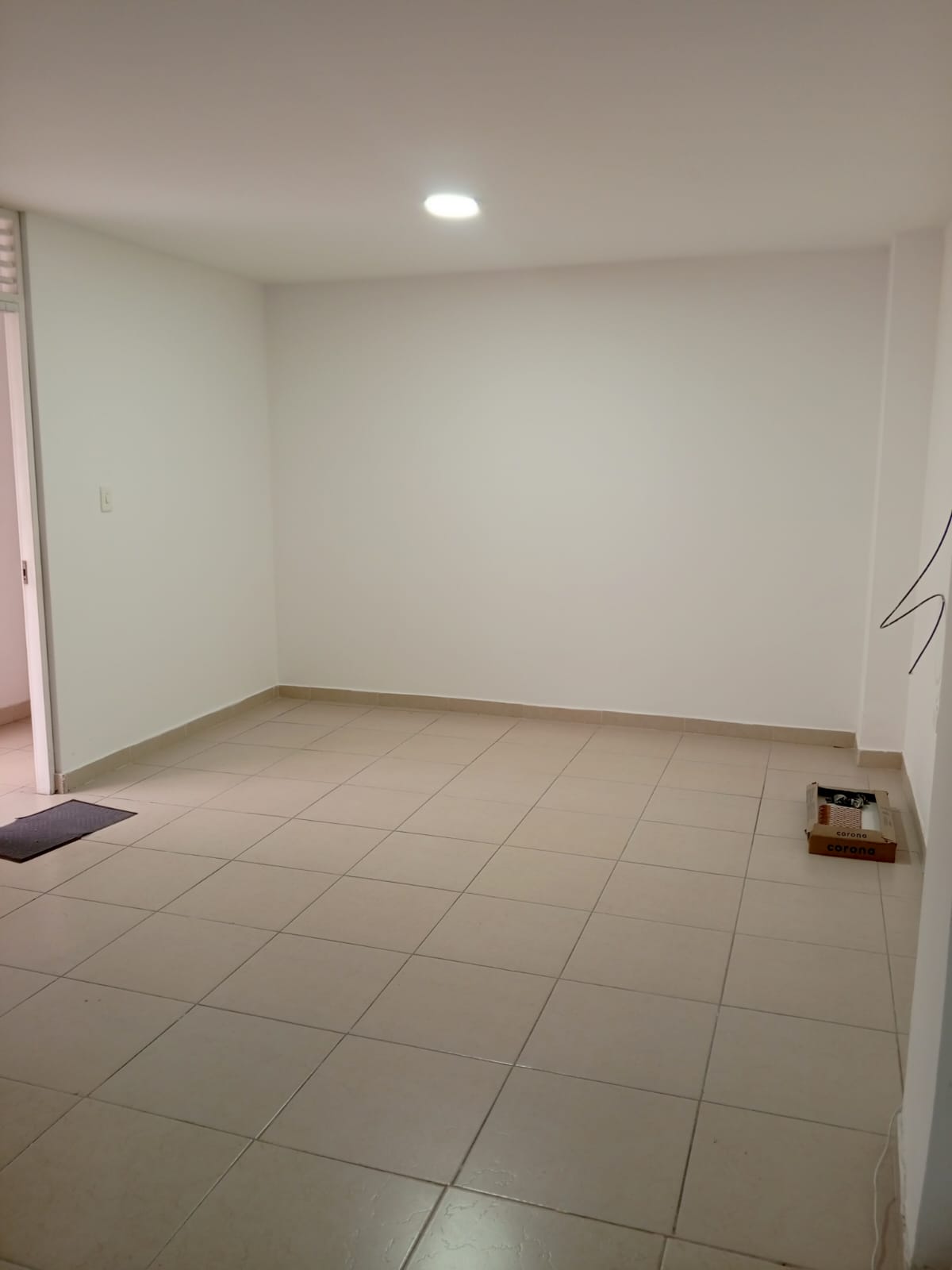 SIN INMOBILIARIA,Arriendo Apartaestudio de 3 ambientes,SIN AMOBLAR,PISO 1,Iluminado,BIEN UBICADO 3 SIN INMOBILIARIA,Arriendo Apartaestudio de 3 ambientes,SIN AMOBLAR,PISO 1,Iluminado,BIEN UBICADO