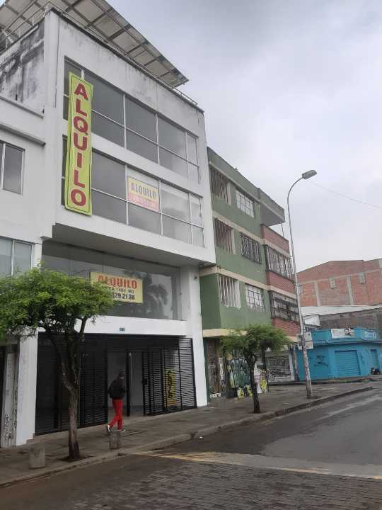 edificio_para_la_venta_en_el_s_1722532404-5196_1853.jpg
