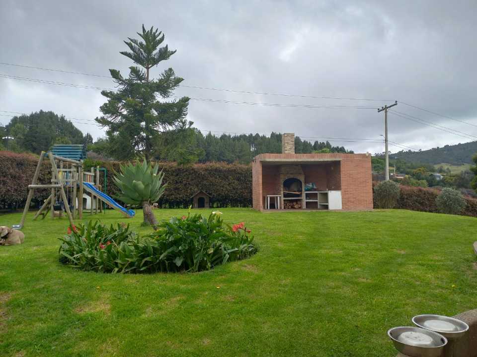 ARRIENDO CASA CAMPESTRE CON DIEZ MIL M2. 5 linda_y_moderna_casa_en_chia_1667081460-3179_8033.jpg
