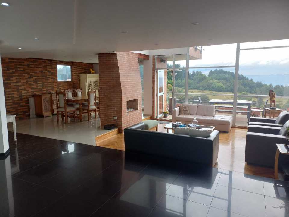 ARRIENDO CASA CAMPESTRE CON DIEZ MIL M2. 8 linda_y_moderna_casa_en_chia_1667081464-6947_6895.jpg
