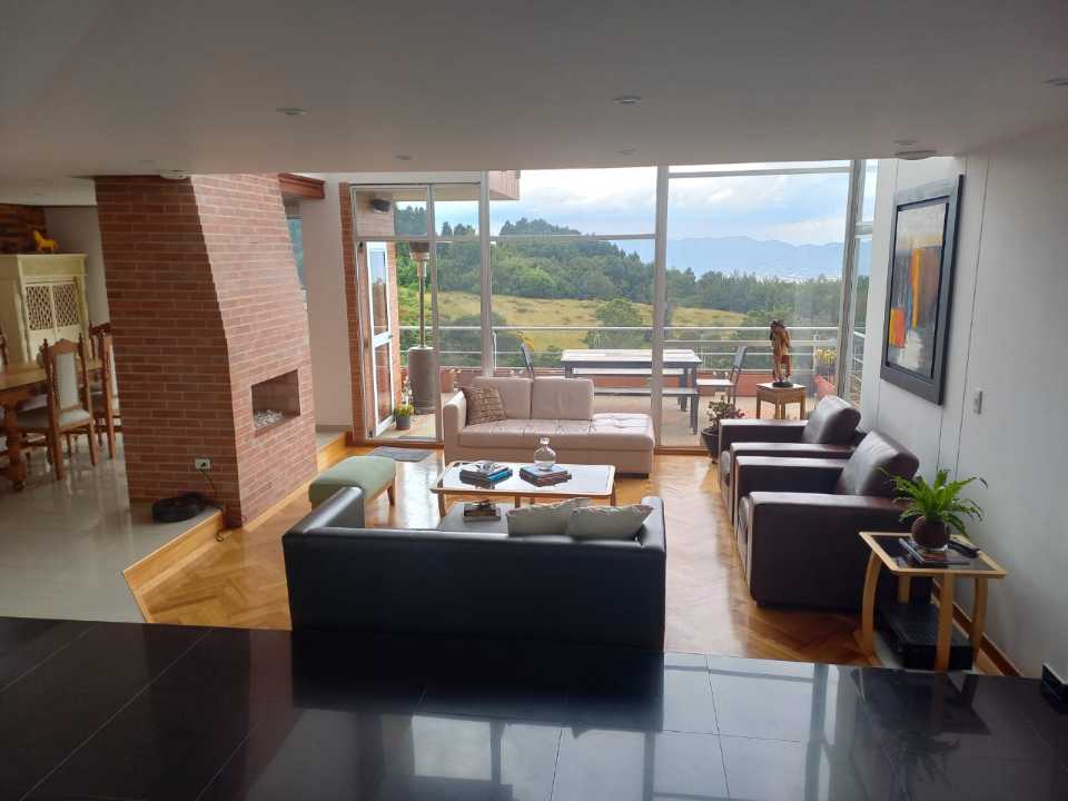 ARRIENDO CASA CAMPESTRE CON DIEZ MIL M2. 3 linda_y_moderna_casa_en_chia_1667081467-6259_5628.jpg