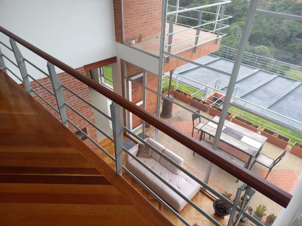 ARRIENDO CASA CAMPESTRE CON DIEZ MIL M2. 10 linda_y_moderna_casa_en_chia_1667081470-8007_9422.jpg