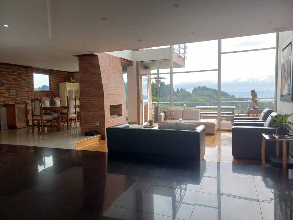 ARRIENDO CASA CAMPESTRE CON DIEZ MIL M2. 12 linda_y_moderna_casa_en_chia_1667081474-3383_4520.jpg