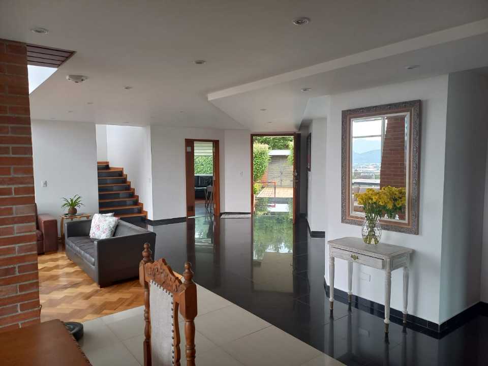 ARRIENDO CASA CAMPESTRE CON DIEZ MIL M2. 4 linda_y_moderna_casa_en_chia_1667081482-4243_441.jpg