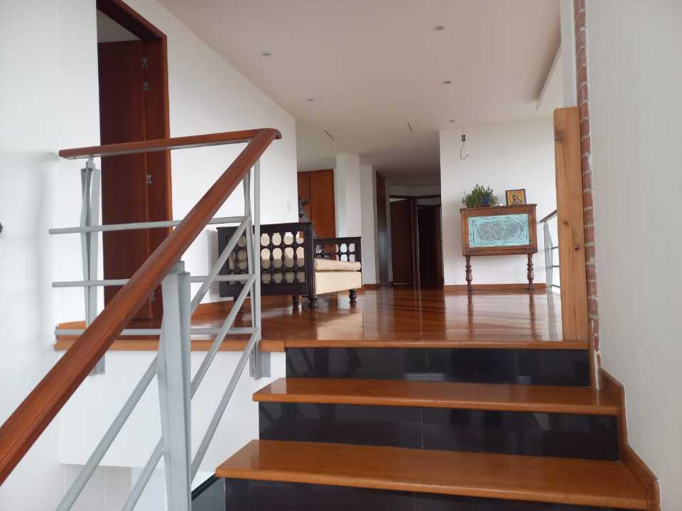 ARRIENDO CASA CAMPESTRE CON DIEZ MIL M2. 21 linda_y_moderna_casa_en_chia_1667081490-477_2703.jpg