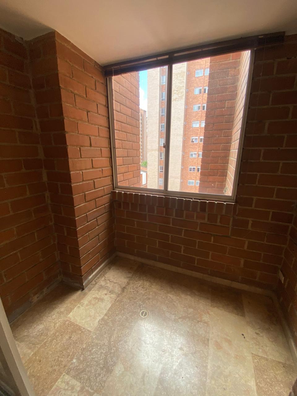 SE ARRIENDA VENDE APARTAMENTO EN EL EDIFICIO LITUANIA, LAURELES 15 1175411520251027115044.jpeg