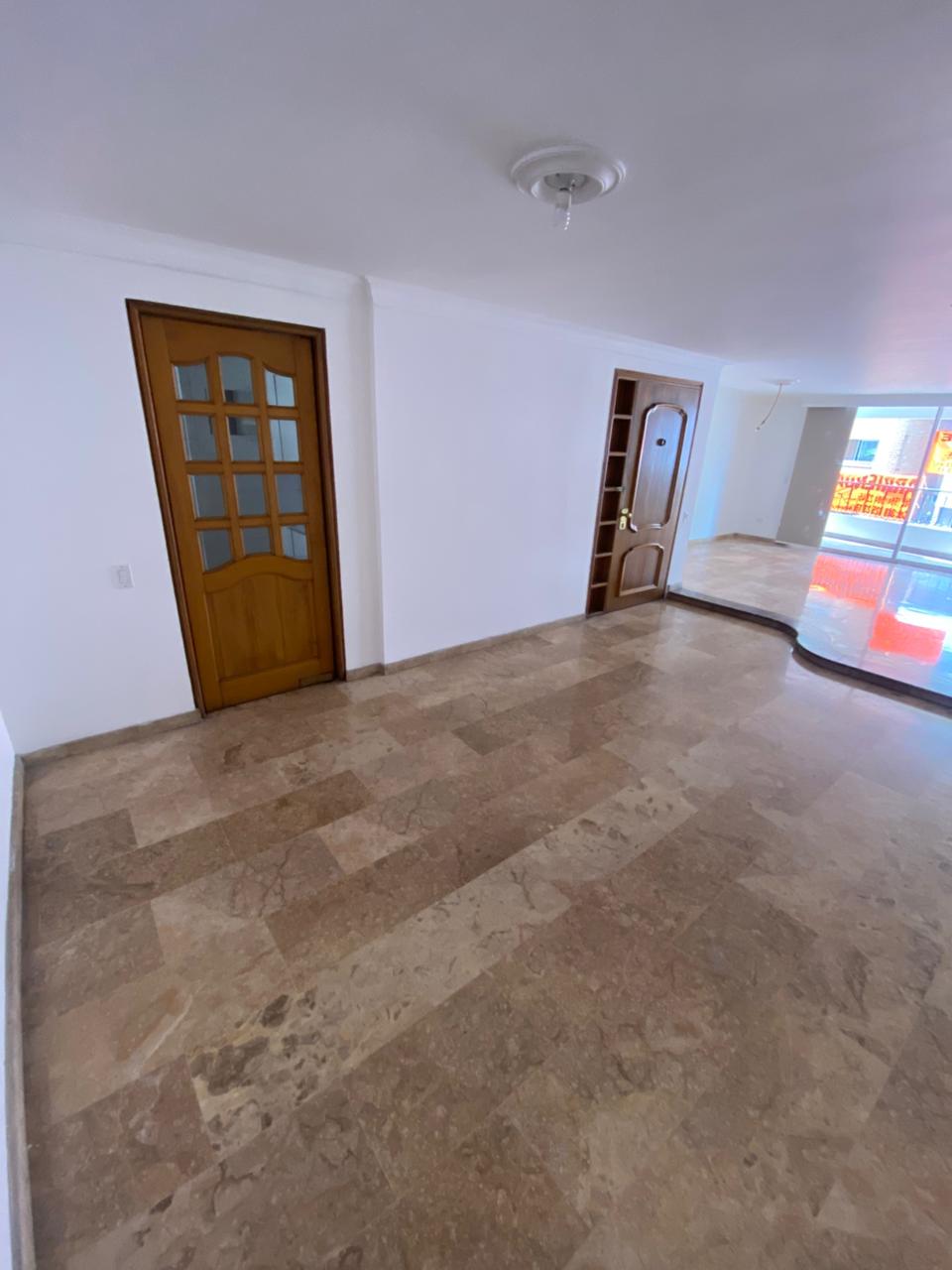 SE ARRIENDA VENDE APARTAMENTO EN EL EDIFICIO LITUANIA, LAURELES 5 117541420251027114624.jpeg