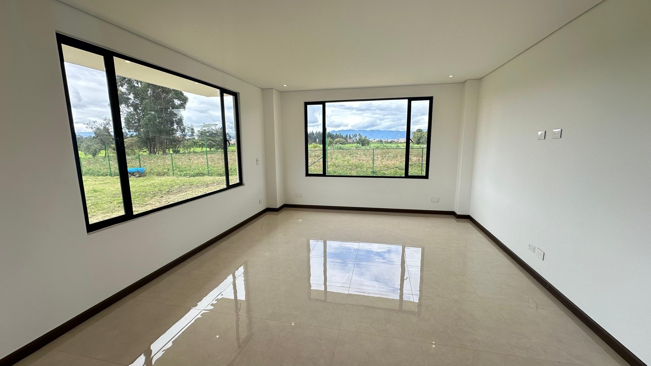 Arriendo o Vendo casa para estrenar en parcelas de Cota 14 145413120250516105740.jpeg