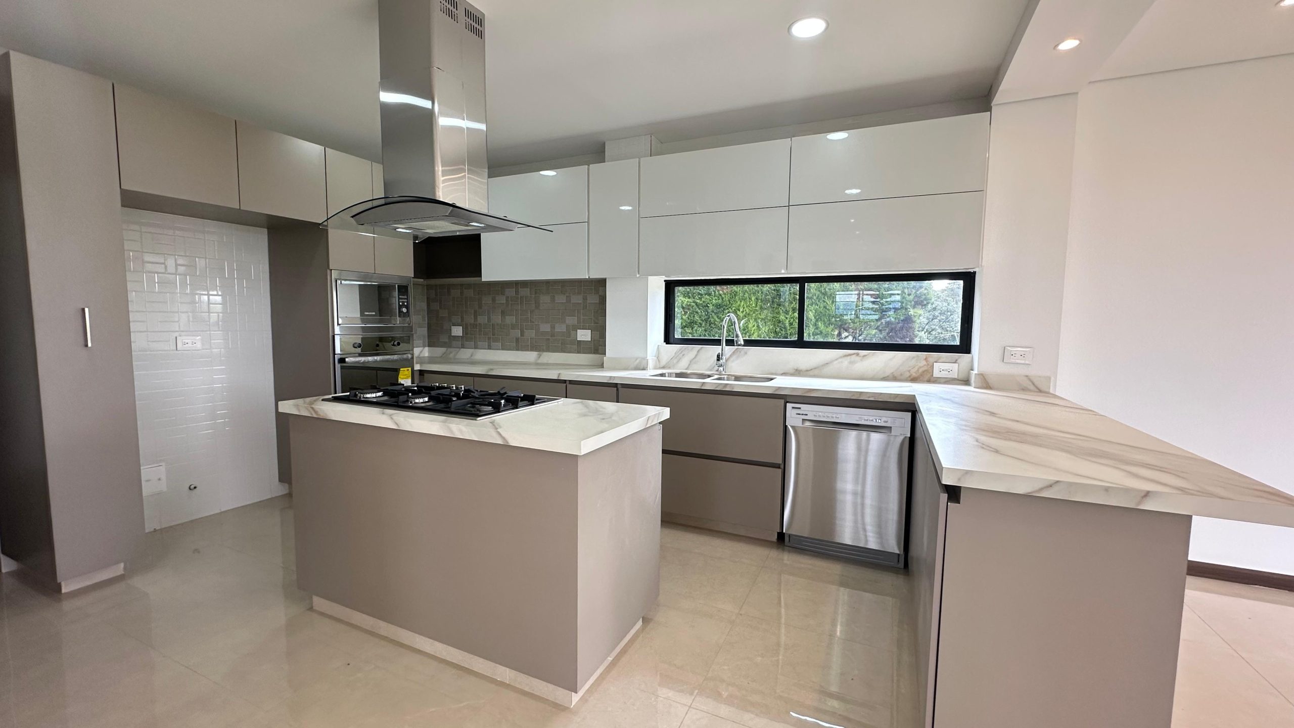 Arriendo o Vendo casa para estrenar en parcelas de Cota 10 14541620250516105722.jpeg