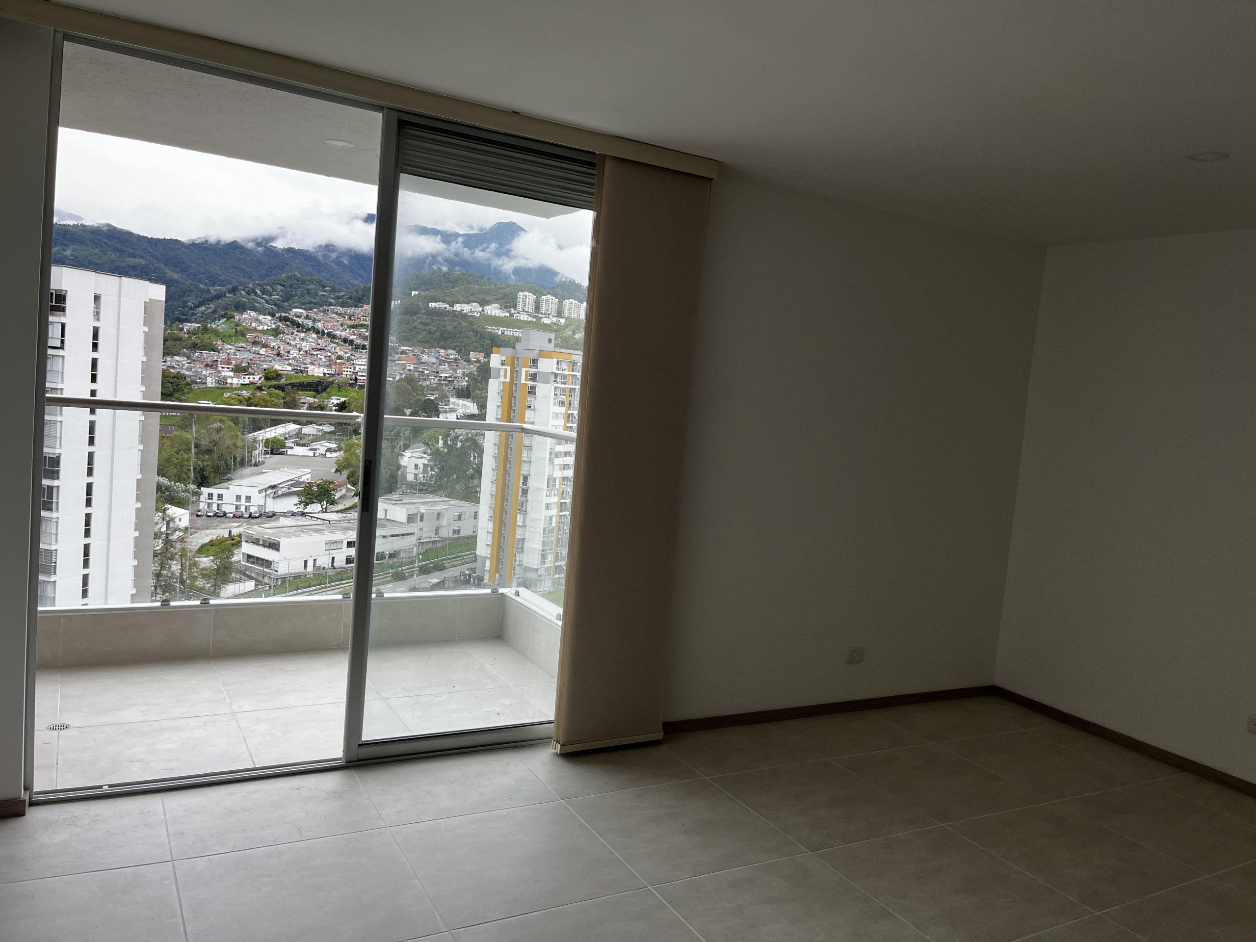 ARRIENDO APARTAMENTO EN LAURELES MANIZALES | ARRIENDOS MZL 11 153511520251029051834.jpg