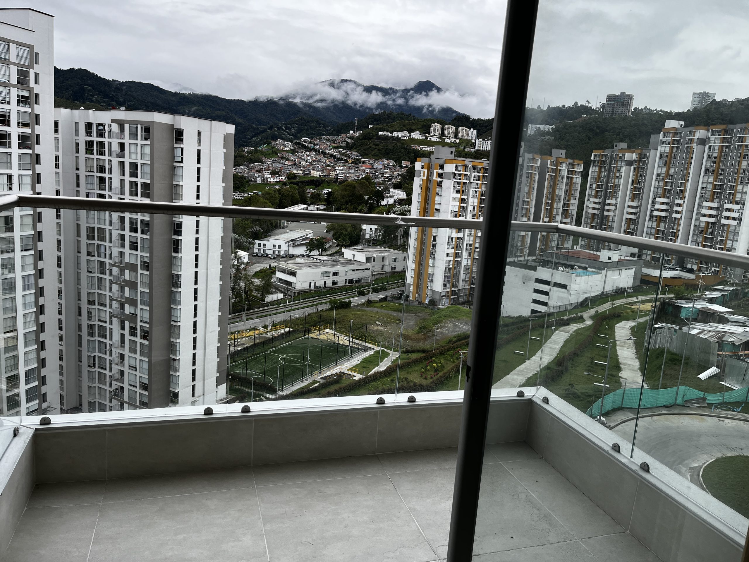 ARRIENDO APARTAMENTO EN LAURELES MANIZALES | ARRIENDOS MZL 12 153511620251029051835.jpg