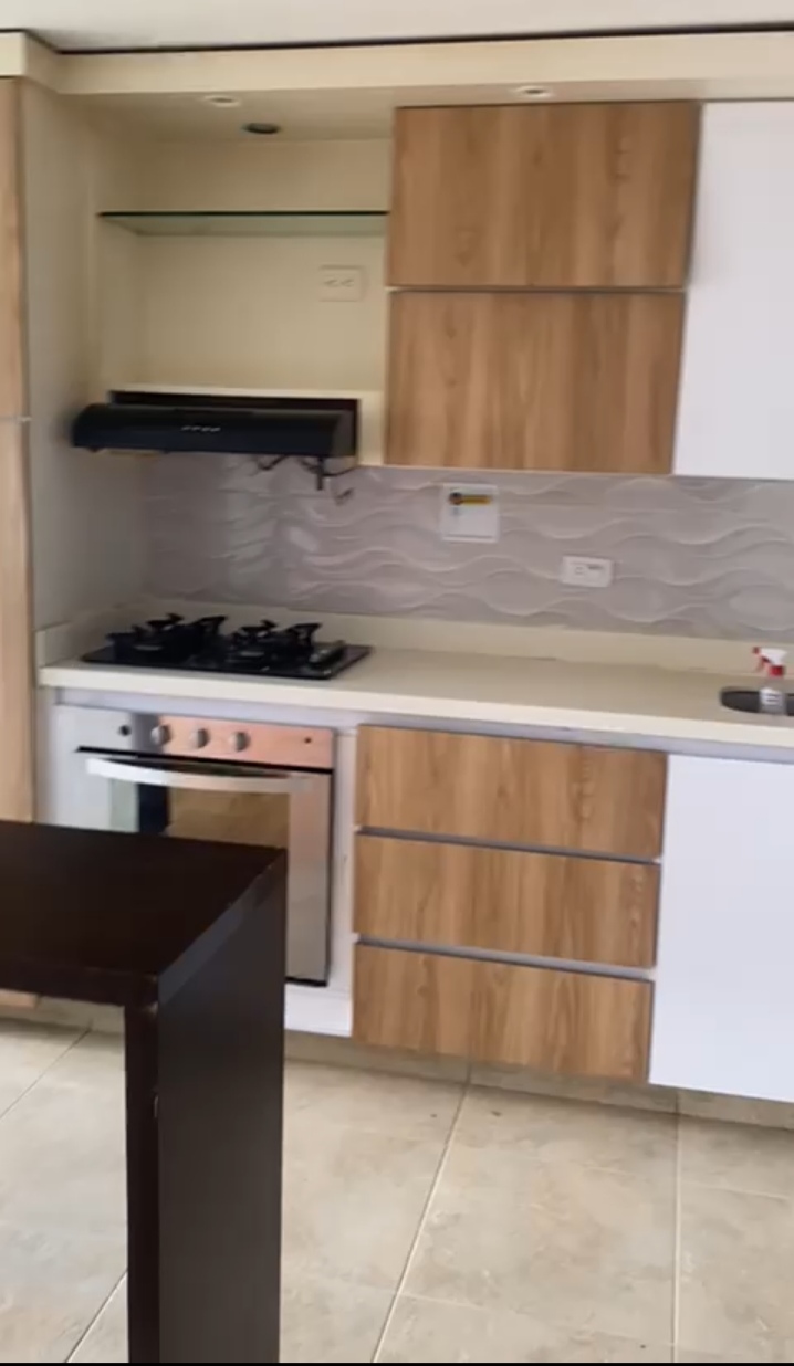 Se arrienda Apartamento en rodeó alto 1 15761120251023060518.jpg