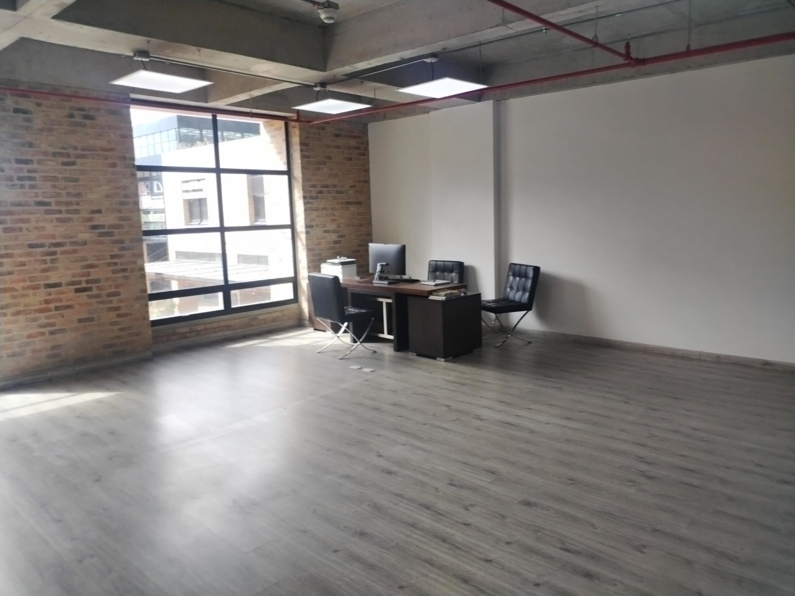 ARRIENDO OFICINA 60 M2 SAN ROQUE - CAJICÁ 4 17016220251022061516.jpg