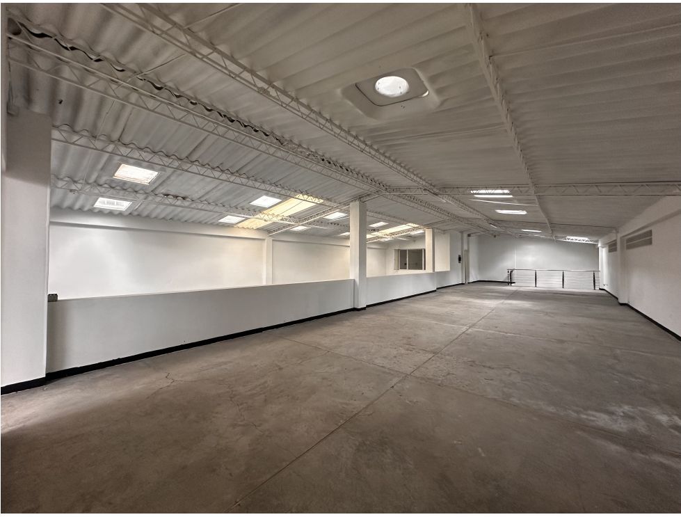 Bodega en Arriendo – Barrio Gaitán – 537 m² 9 178741220251022051550.jpeg