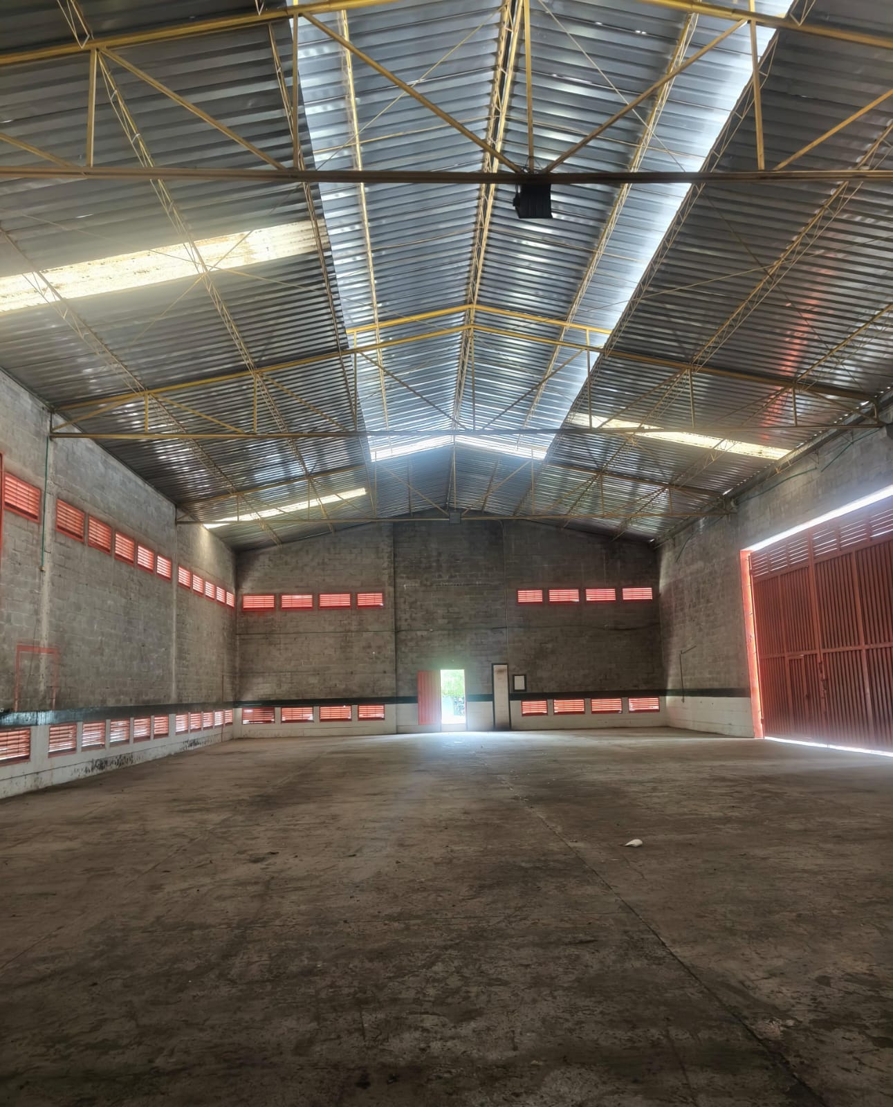 Bodega en arriendo – Zona Industrial Neiva – 650 m² 1 17874520251030111603.jpg