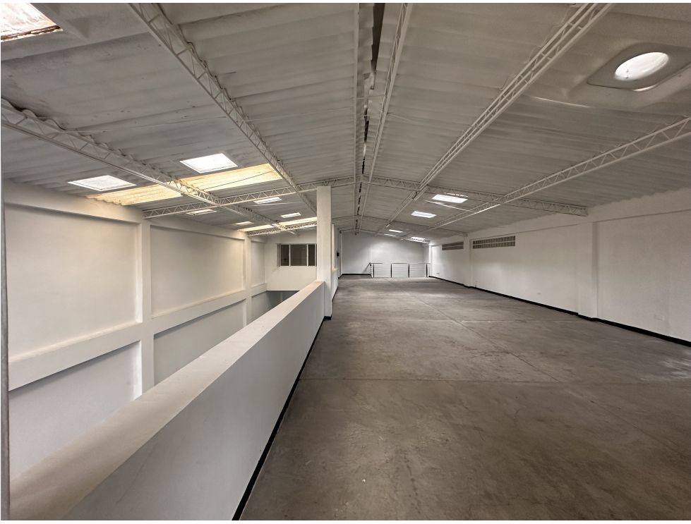 Bodega en Arriendo – Barrio Gaitán – 537 m² 6 17874920251022051546.jpeg