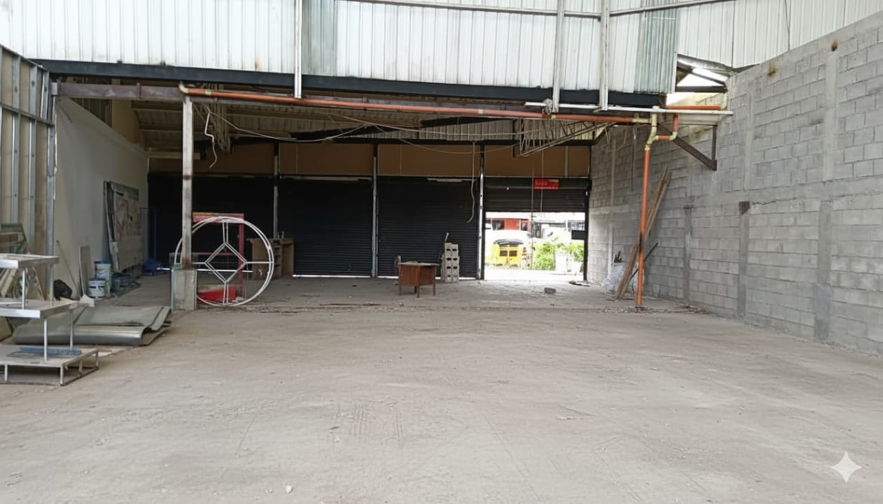 Bodega a Nivel –Madrid | Área 2.750 m² 9 Bodega a Nivel –Madrid | Área 2.750 m²