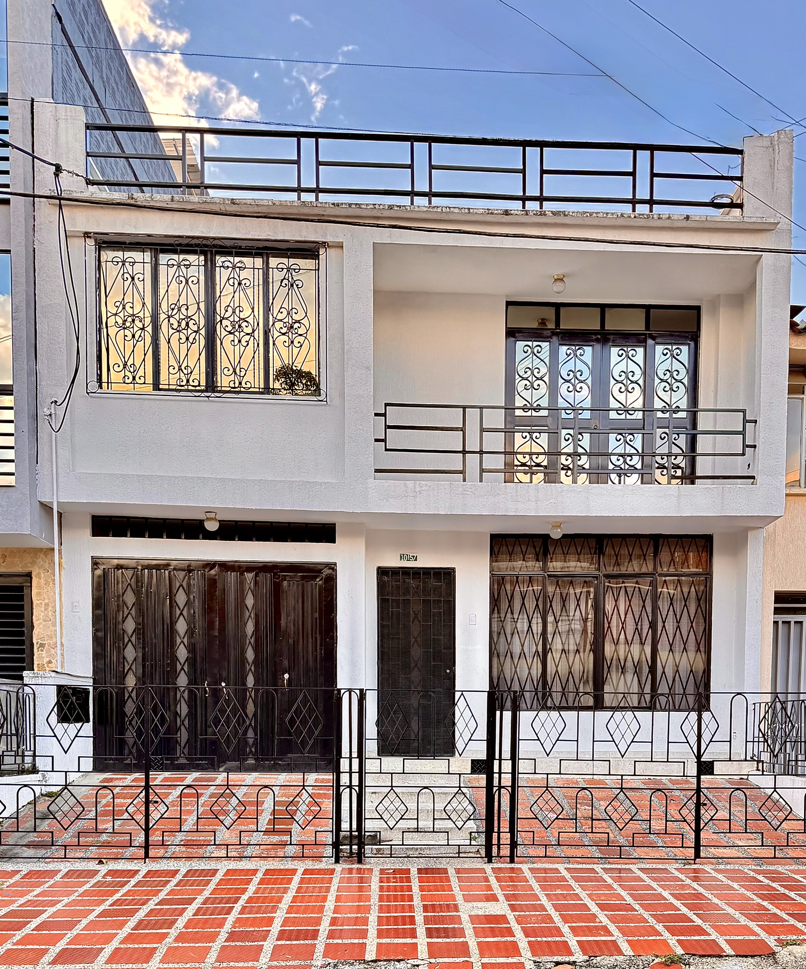 Casa amplia de 3 niveles con terraza en Colseguros – Cali 1 48447120251019120030.jpeg