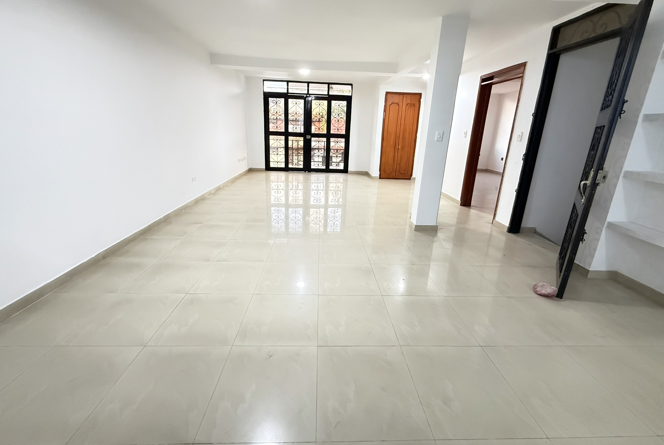 Casa amplia de 3 niveles con terraza en Colseguros – Cali 8 484471420251019120630.jpeg