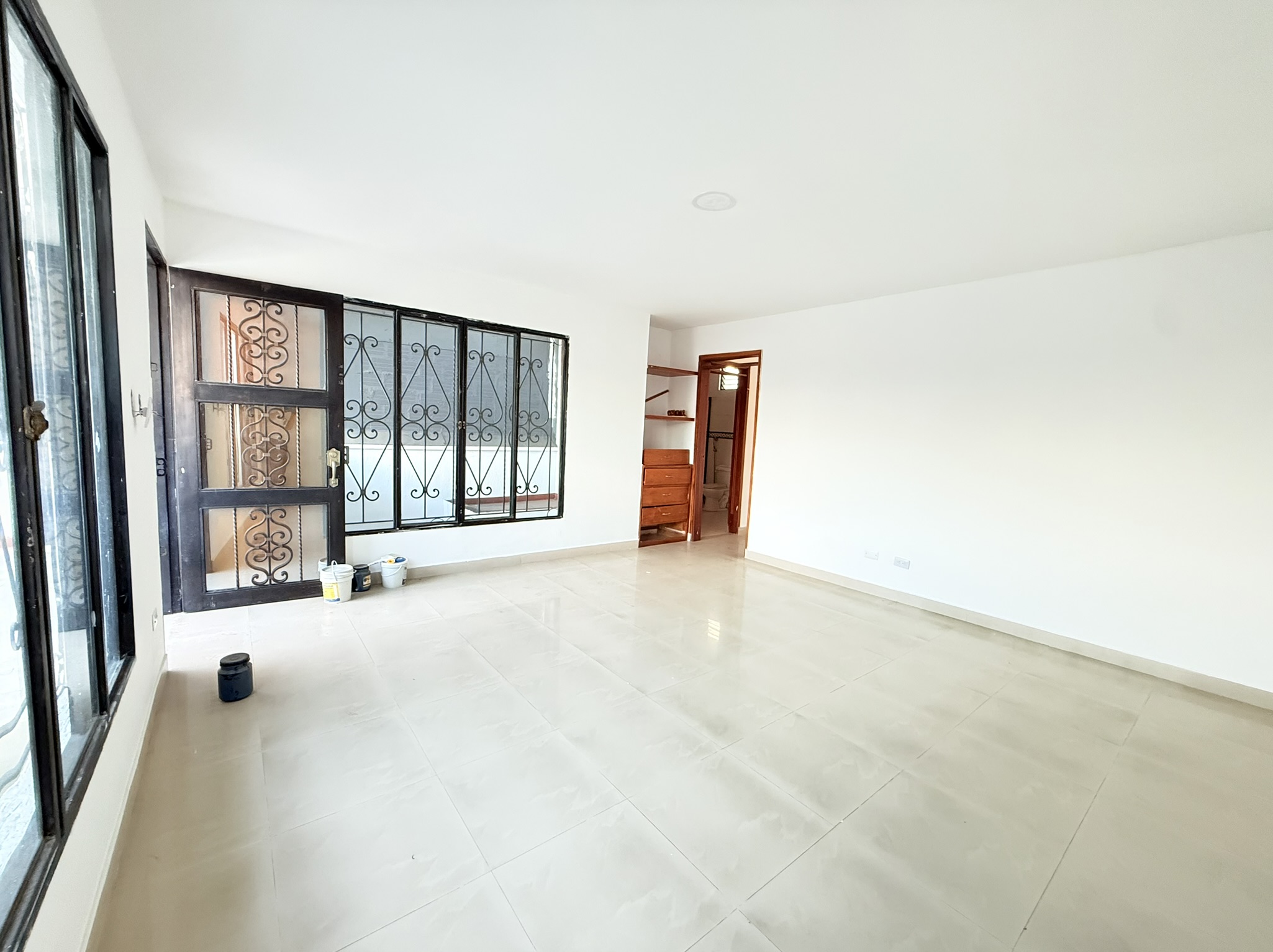 Casa amplia de 3 niveles con terraza en Colseguros – Cali 14 484471520251019120638.jpeg