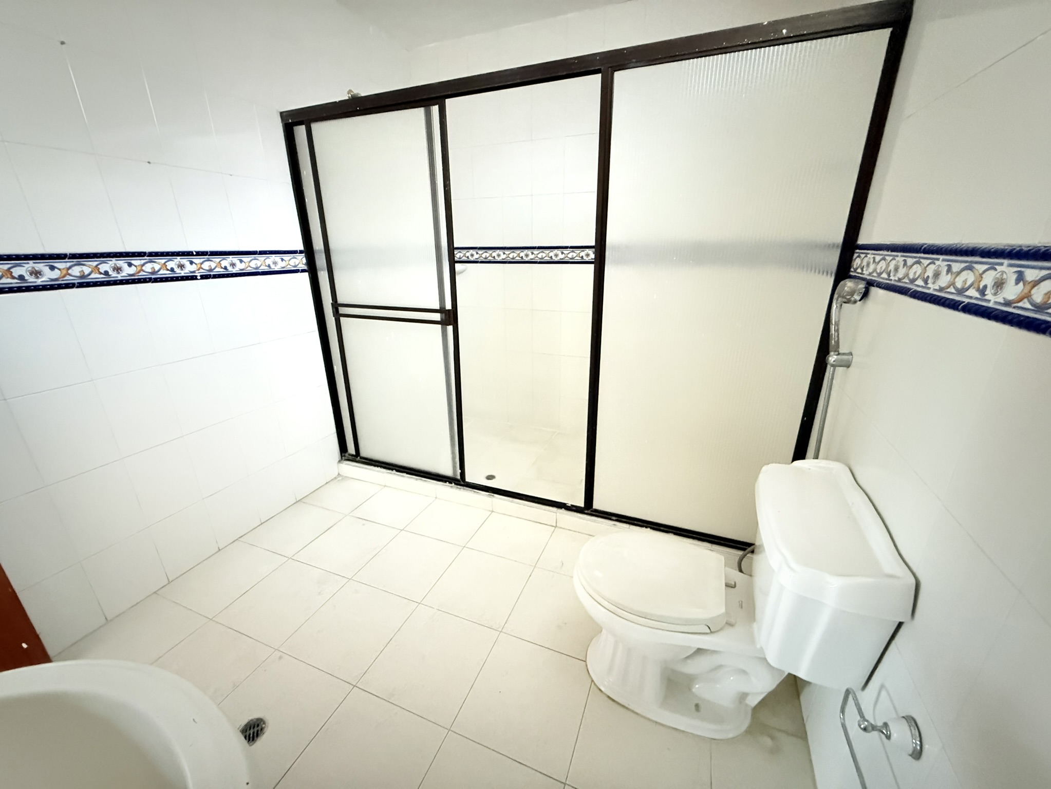 Casa amplia de 3 niveles con terraza en Colseguros – Cali 15 484471620251019120638.jpeg