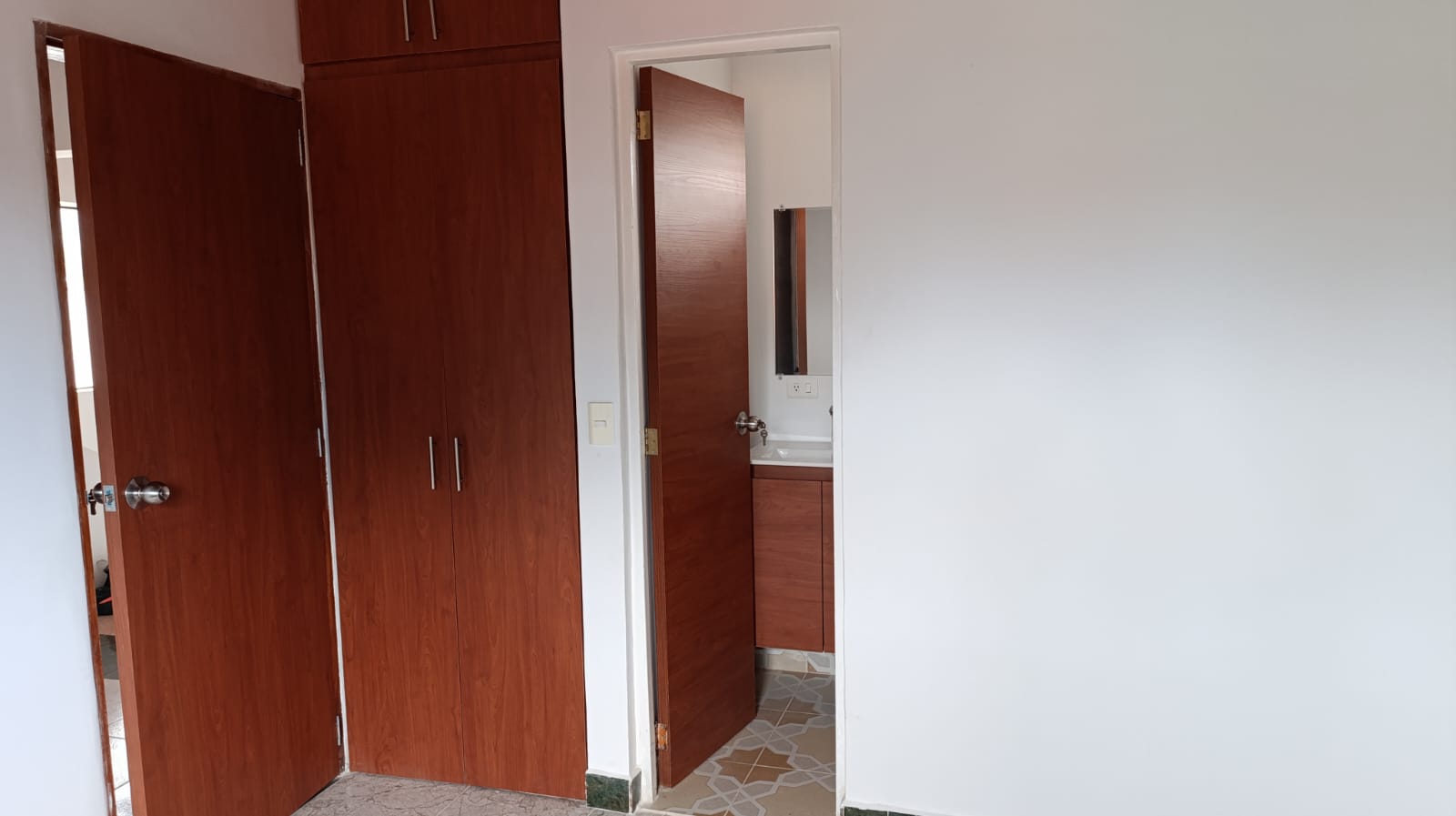 APARTAESTUDIO EN ARRIENDO EN LA CEJA, TERCER PISO. 14 79331020251024041308.jpeg