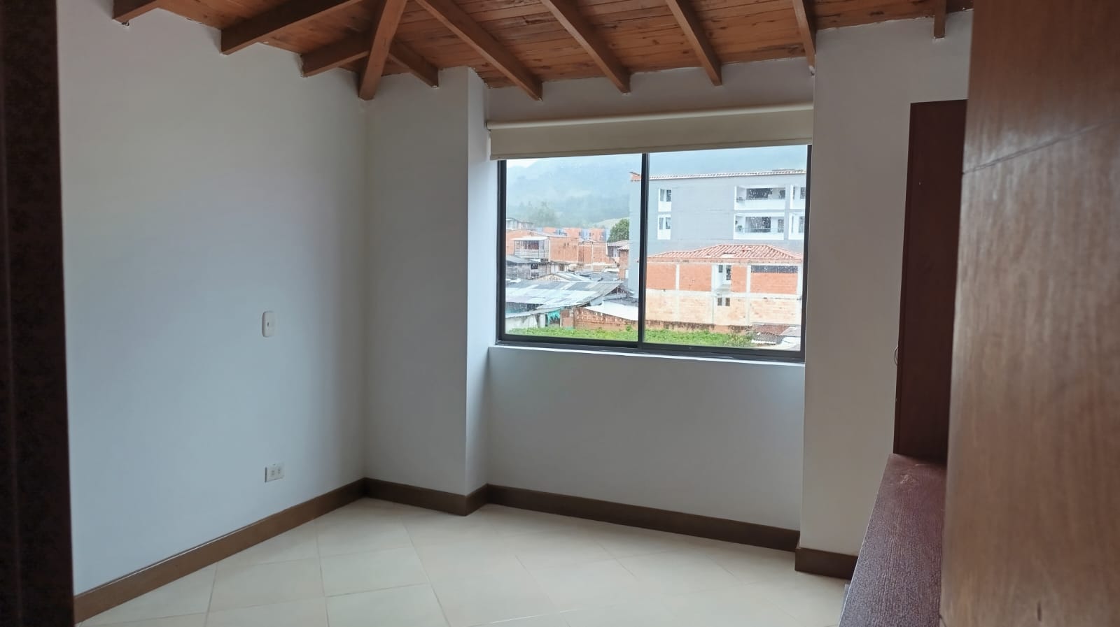 APARTAMENTO EN ARRIENDO EN LA CEJA, CUARTO PISO. 10 79331220251027100136.jpeg